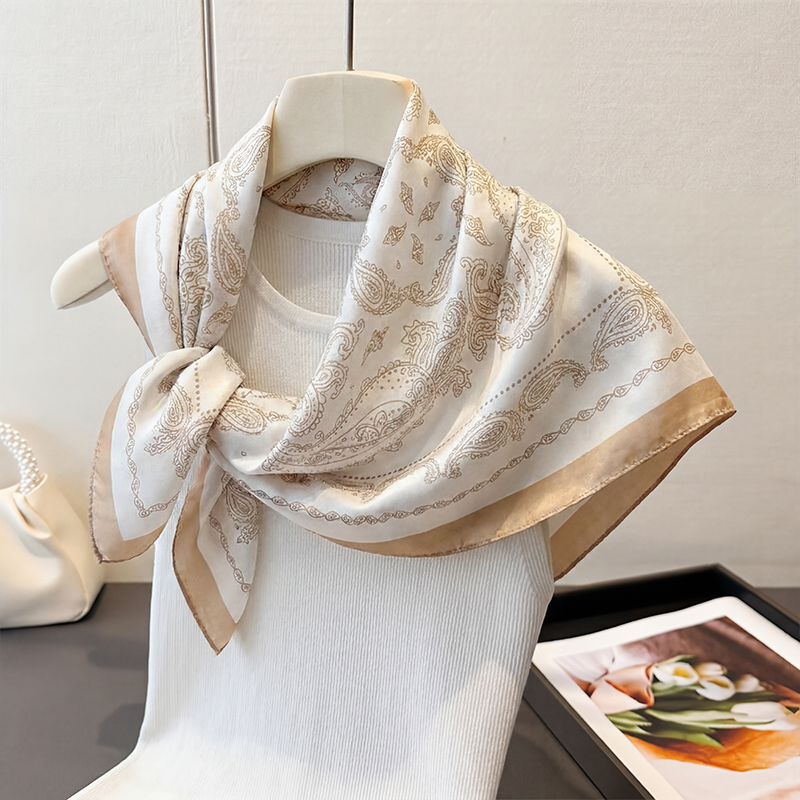 Vintage Beige Paisley Print Sq - Scarf Silk Square ulasan dan harga